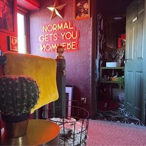 NORMAL GETS YOU NOWHERE Pink Red Neon Light LED Wall Indoor Room Dorm Decor